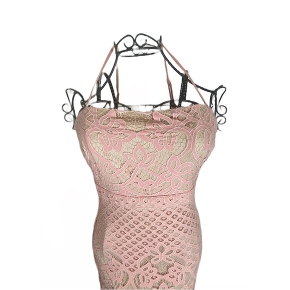 Lulu’s Unlimited Love Dusty Pink Lace Midi Dress Size Medium - Picture 4 of 5